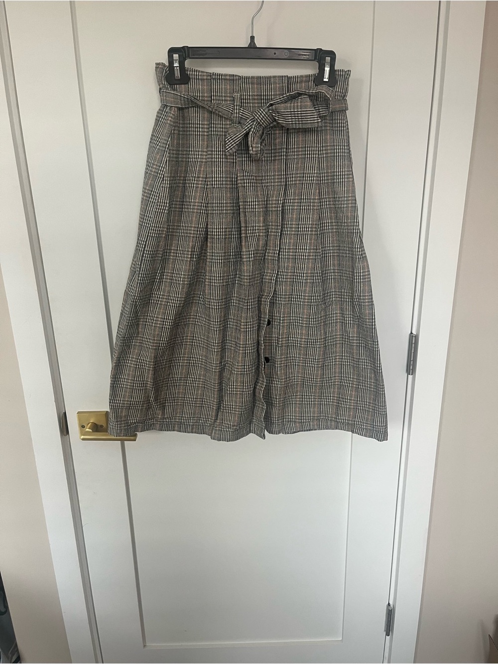 Sezane Plaid A-Line Midi Skirt in Beige and Black with Tie Waist